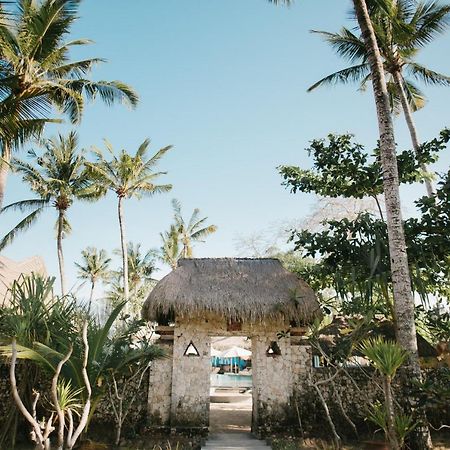 Le Nusa Beach Club Нуса Лембонган Екстериор снимка